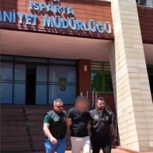 ispartada bogulma olayi eski es hayatini kaybetti E6C8wGbm