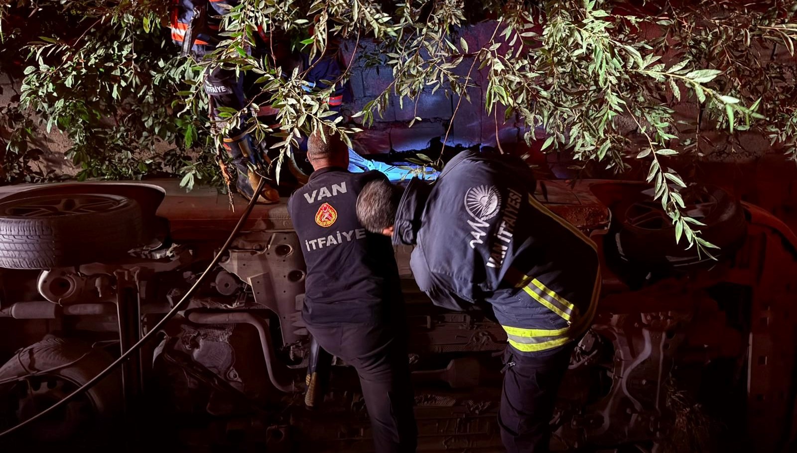 vanda otomobil su kanalina dustu 1 yarali rF1wL7dP