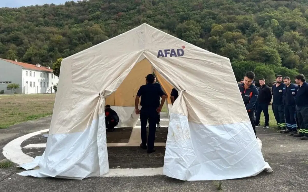 bartinda deniz kuvvetleri personeline cadir kurma egitimi Sz2yp4jG