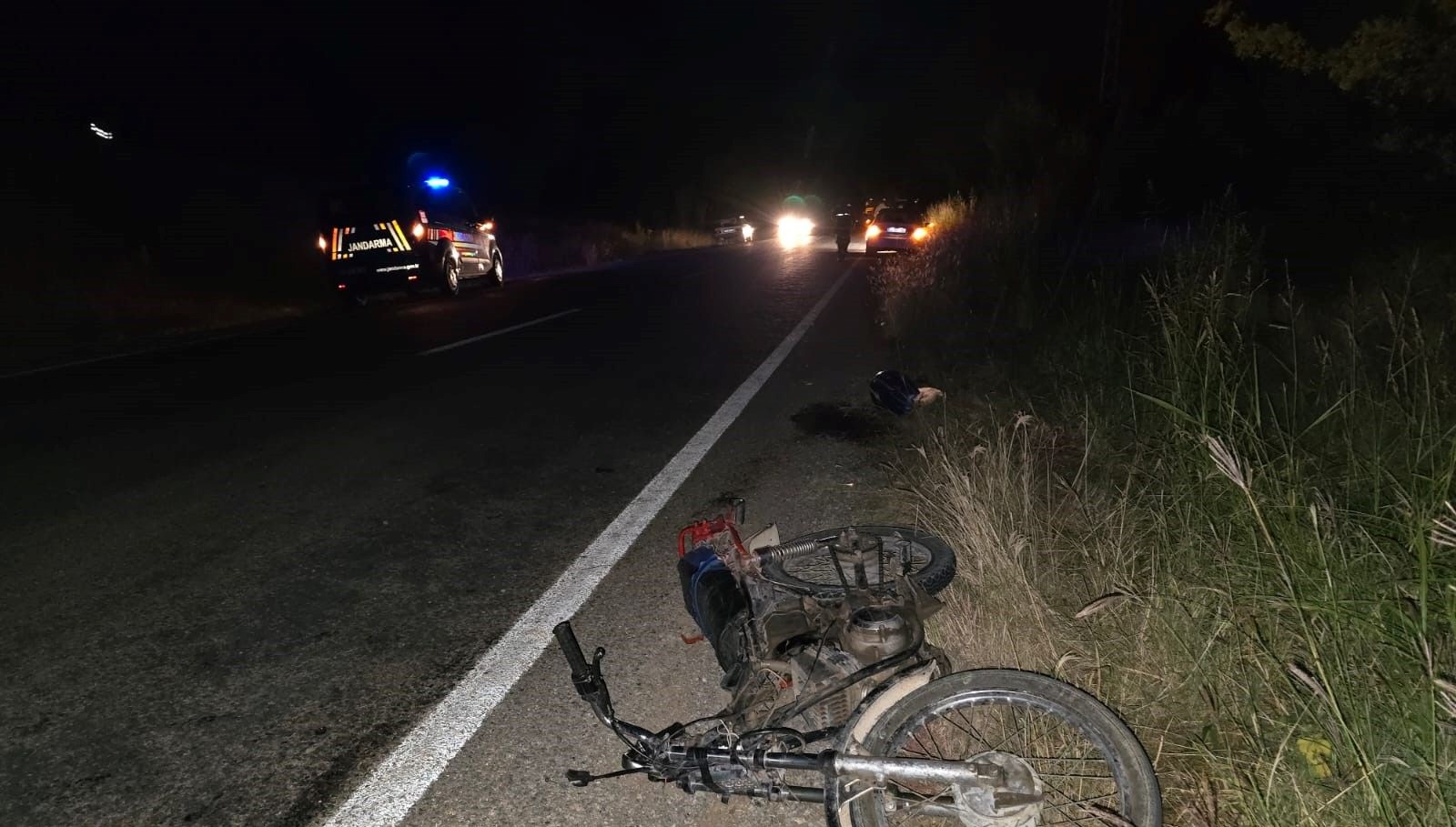 kahramanmarasta motosikletler carpisti 3 yarali RmERHtPY