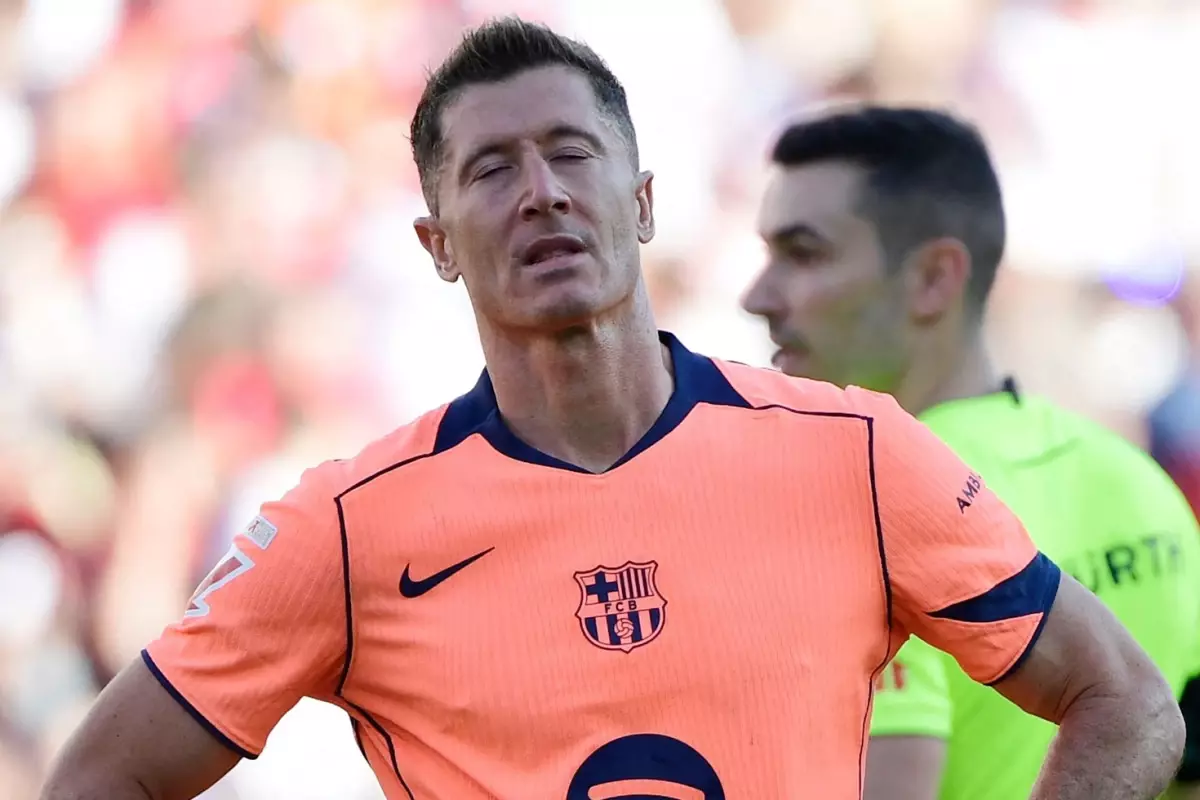 lewandowski penalti kacirdi barcelona 4 golle darmadagin oldu LLQQWRL8