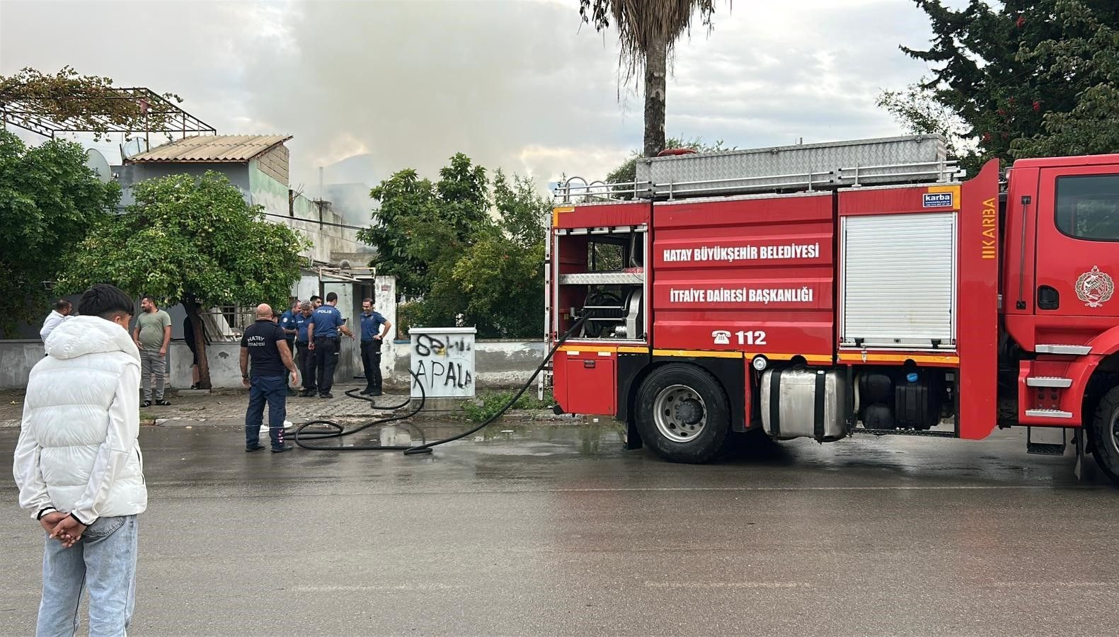 mustakil ev alevler icinde kaldi vR3HAOKX.jpg