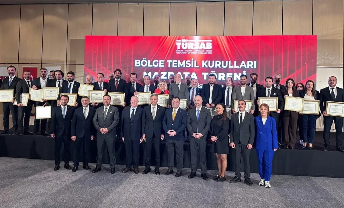 tursab bolge temsil kurulu secimlerinde mazbatalar dagitildi rNXe3WXU